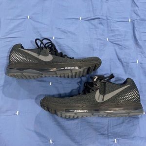 Nike zoom all out low